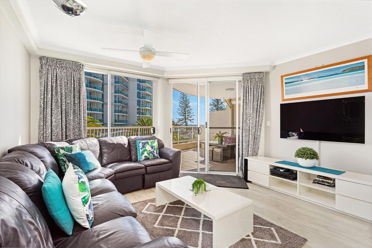 1 Bedroom Gold Coast Apartments Kirra Beach