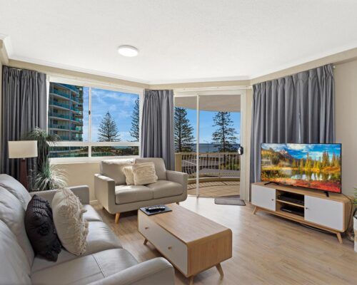 Kirra-Beach-Apartments-2-Bed-Ocean-View (13)