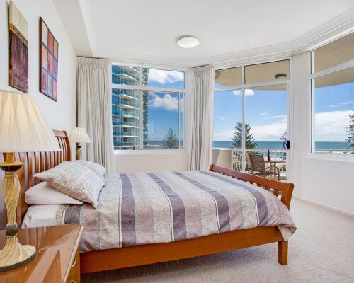 Kirra-Beach-Apartments-Penthouse (7)